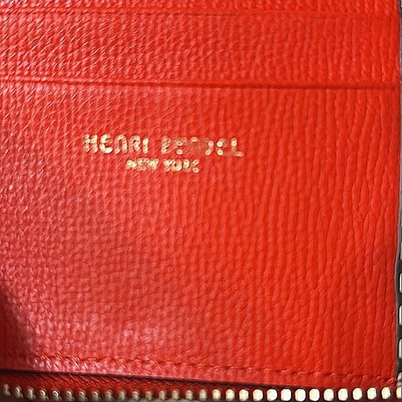 🤎 Henri Bendel ®️ Orange Leather Continental Zipper Wallet Preowned - Picture 2 of 12